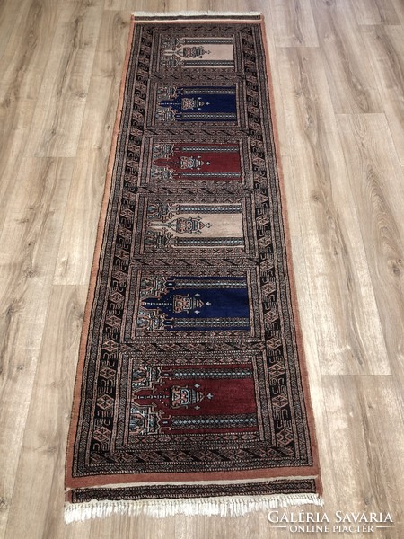 Pakistani hand-knotted wool Persian rug, 65 x 212 cm