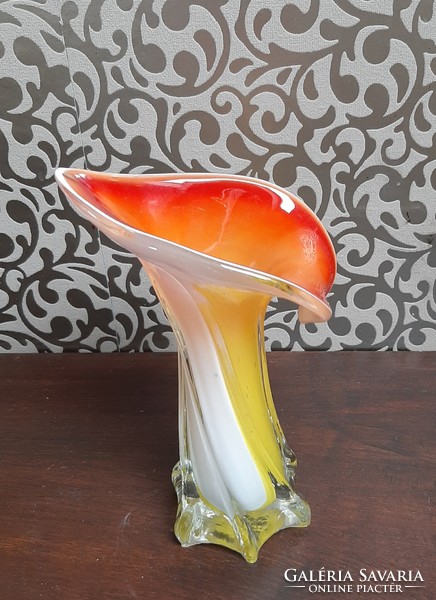 5102 Very nice calla-shaped glass vase