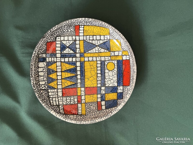 Retro craftsman ceramic wall plate decorated with geometric patterns (c0018)
