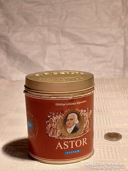 Astor metal cigarette box