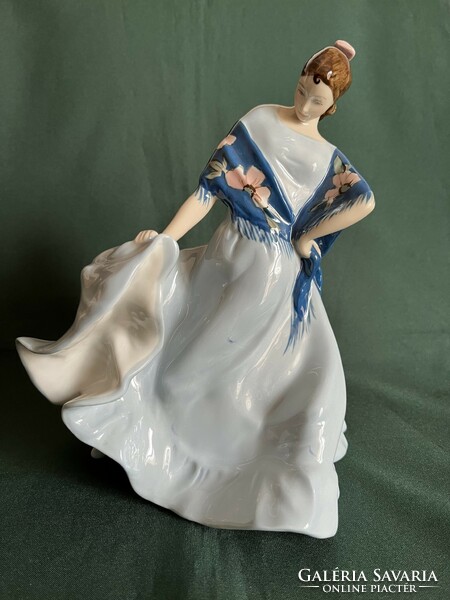 Rare royal dux dancing girl porcelain figurine (p0014)