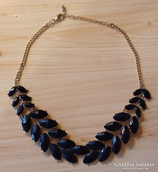 Necklace for sale 22 cm