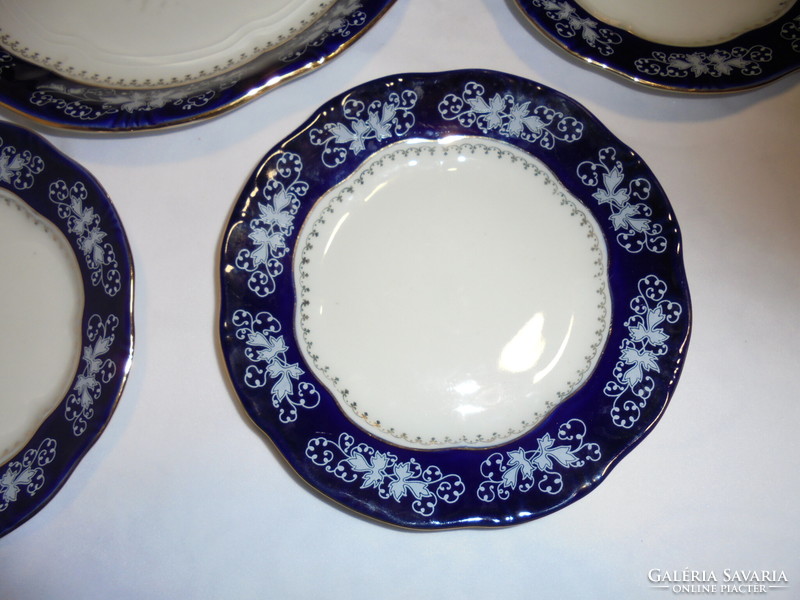 Zsolnay pompadour porcelain, cake set for five people