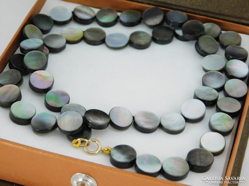 14K gold Tahitian shell pearl necklace