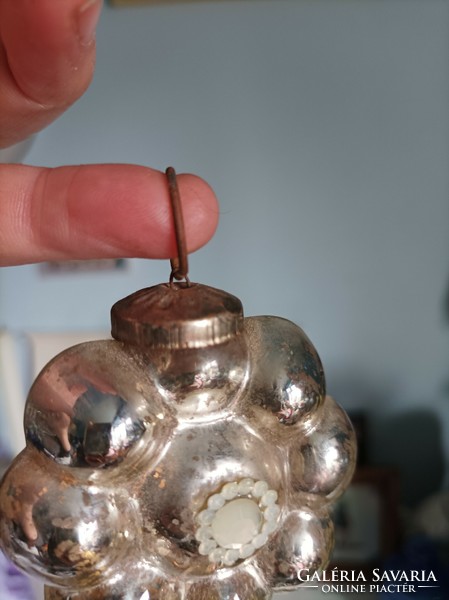 15 cm-es, régi vagy régies foncsorozott üveg karácsonyfa dísz