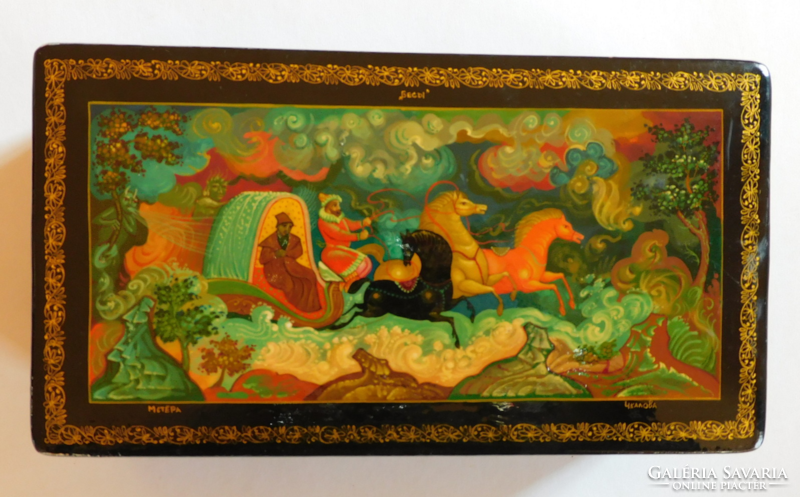 Russian vintage mistera hand painted lacquer box
