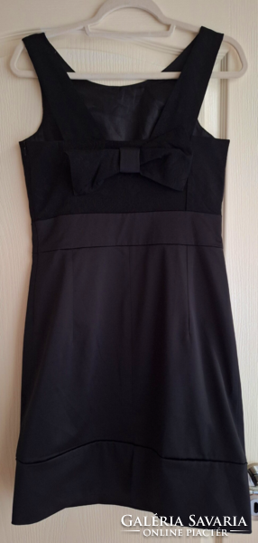 Elegant black satin dress, size s-m