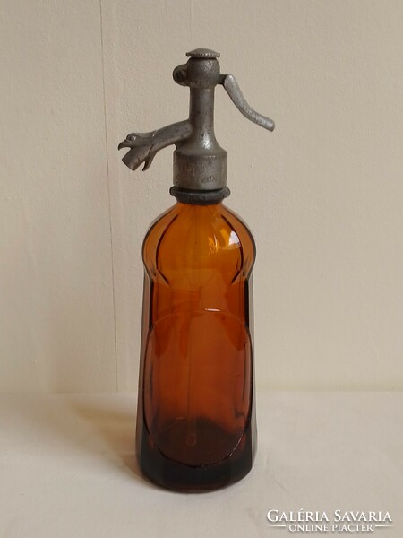 Antique amber brown soda bottle, metal head with bird's beak, Petz nagyvárad vétő sandor 1941 vitromethane