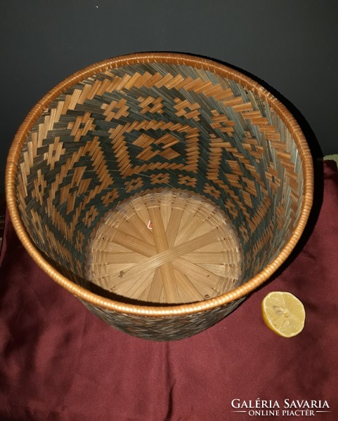 Old wicker basket - 26 cm x 22 cm