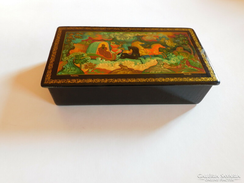Orosz  vintage Mistera kézzel festett lakk doboz