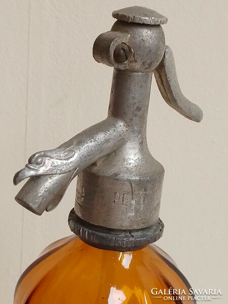 Antique amber brown soda bottle, metal head with bird's beak, Petz nagyvárad vétő sandor 1941 vitromethane