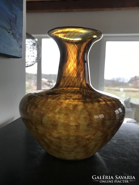Csodás fátyolüveg, repesztett üveg váza (20/E)