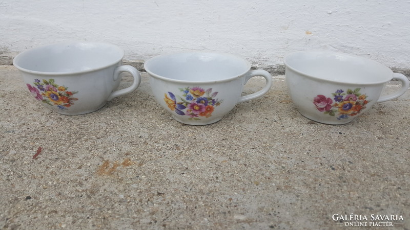 Antik porcelán csészék