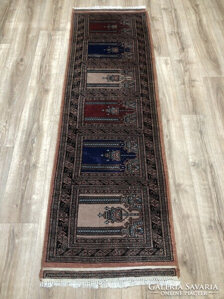 Pakistani hand-knotted wool Persian rug, 65 x 212 cm