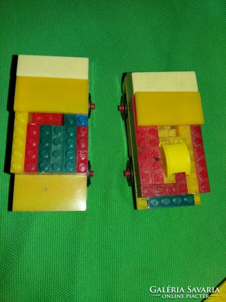 Retro traffic lego bootleg small-based pébé builder, 3 small cars in good condition, as shown in the pictures
