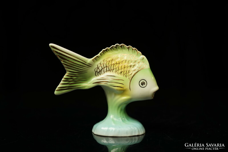 Old Raven House porcelain fish / figure / retro old