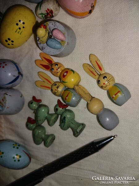 Retro Easter decorations made of wood, hand painted