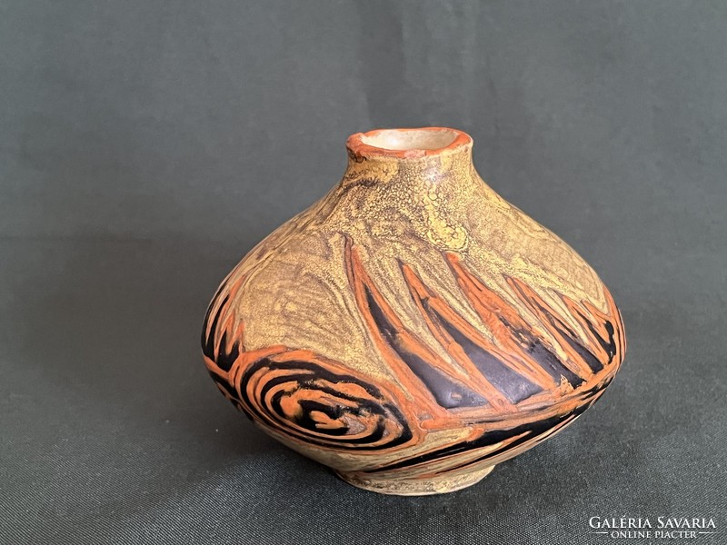 Rare Gorka livia ceramic vase (c0017)