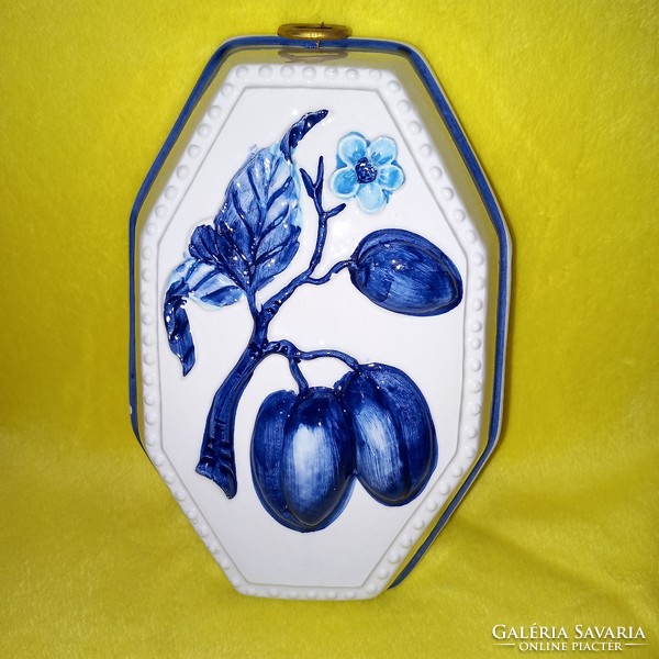 Fruity, Italian ceramic wall decoration, kitchen decoration.