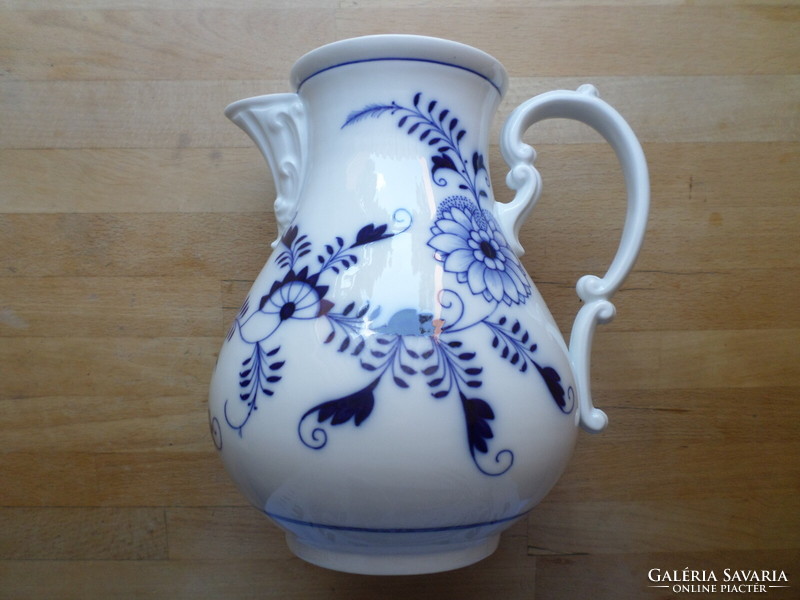 Huge antique Meissen onion pattern porcelain pouring jug 2.5 liters - without lid
