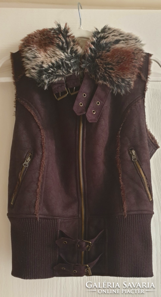 Cool brown fur vest size 36-42,