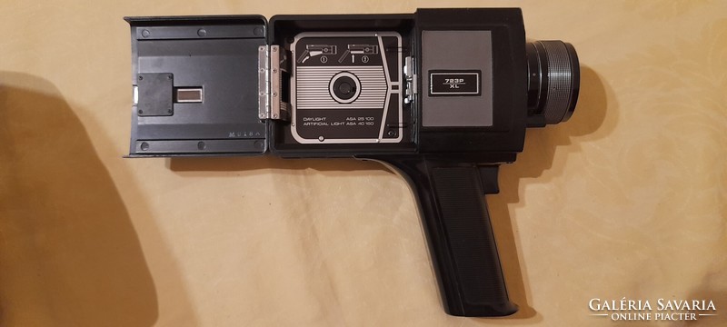 Chinon 723p xl super 8 camera