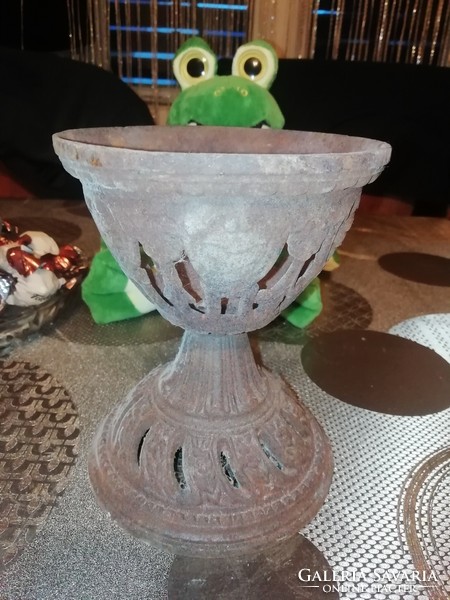 From the collection, a kerosene cup, base 11