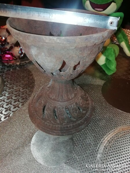 From the collection, a kerosene cup, base 11
