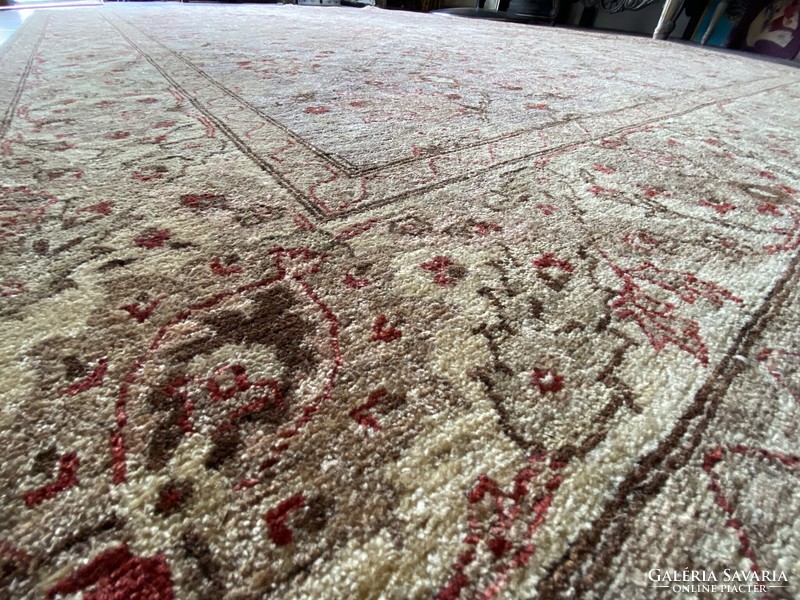 Hand-knotted Ziegler Persian rug 190x270