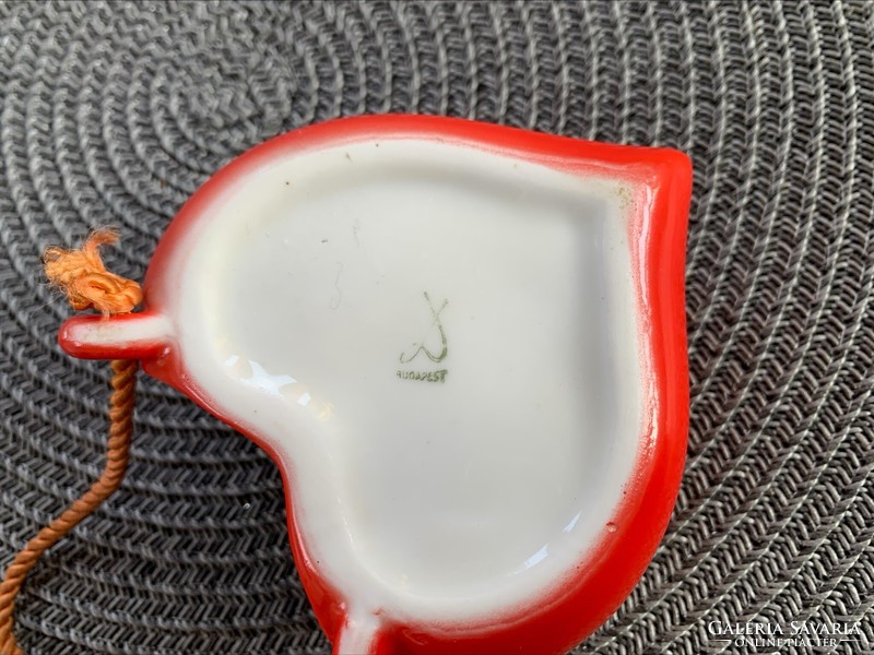 Drasche piros szív alakú porcelán fali kis virágtartó vagy szenteltvíztartó