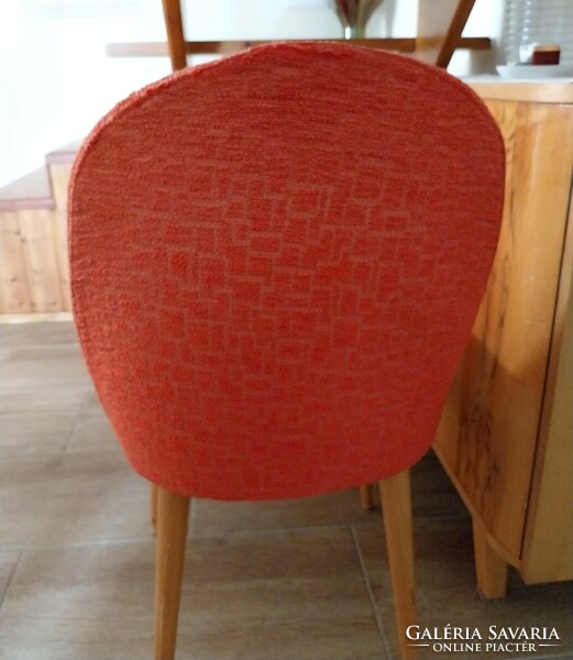 2 retro chairs in good condition!