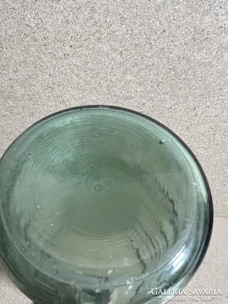 Régi zöld csattosüveg, 1,5 literes, 34 cm-es nagyságú. 4049