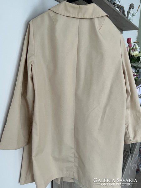 Nice balloon jacket in beige color, 46