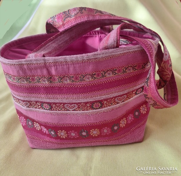 Indian shoulder bag, textile bag