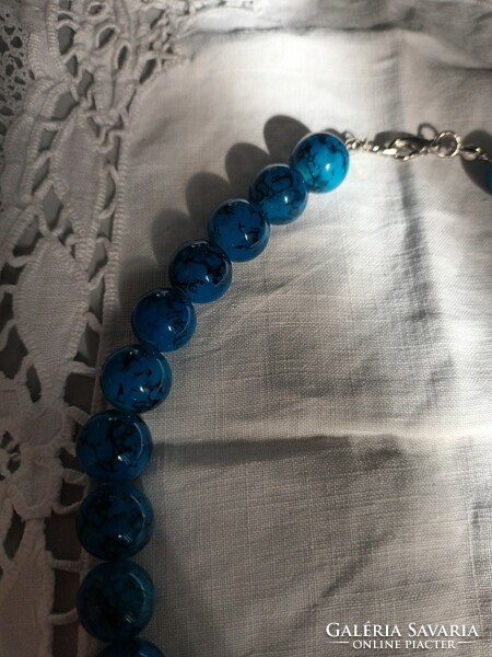 Eladó új kézműves gyönyörű kék üveggyöngy gömb nyaklánc!