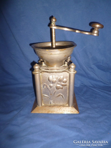 Antique Art Nouveau large coffee grinder