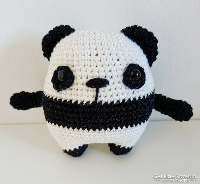 Horgolt panda