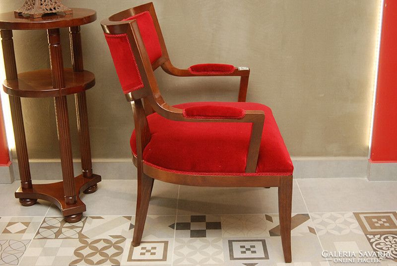 Barokk stílusú karfás fotel