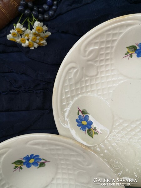 Zik konakovo Russian faience cake plates