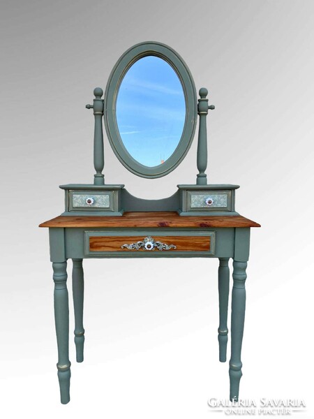 Vintage dressing table or dressing table
