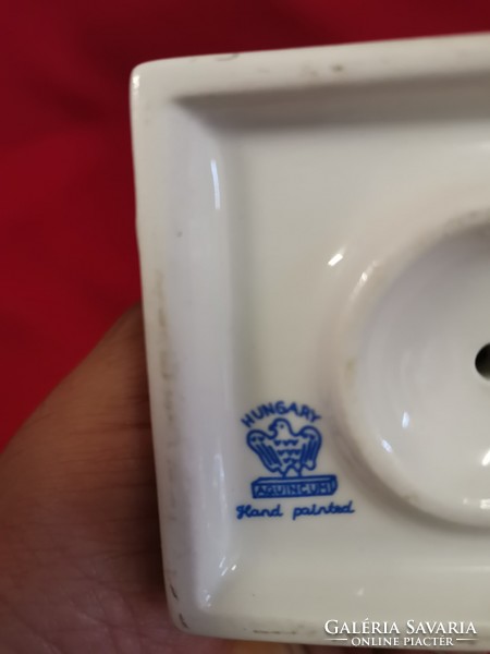 Aqincumi porcelán!