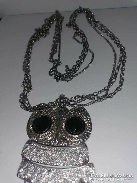 New! Huge 3-row necklace with a unique owl, sparkling and shining stones