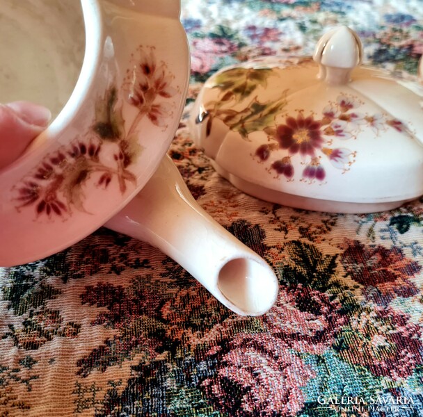 Gyönyörű  Zsolnay teás készlet - családi jelzéssel