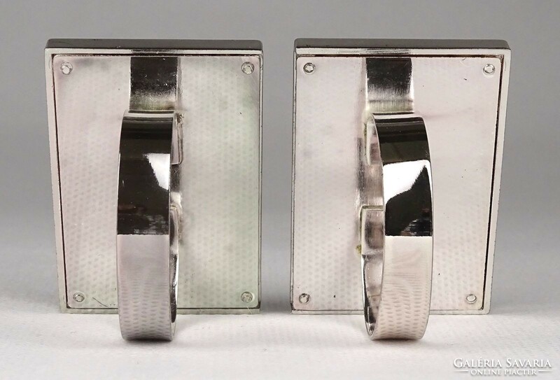 1Q861 pair of small metal desktop photo holders