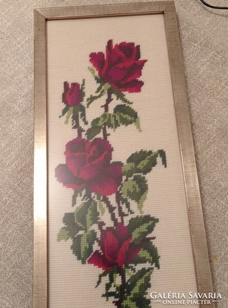 Gobelin rózsák,  üvegezve, fém keretben, 50 x 19,5 cm