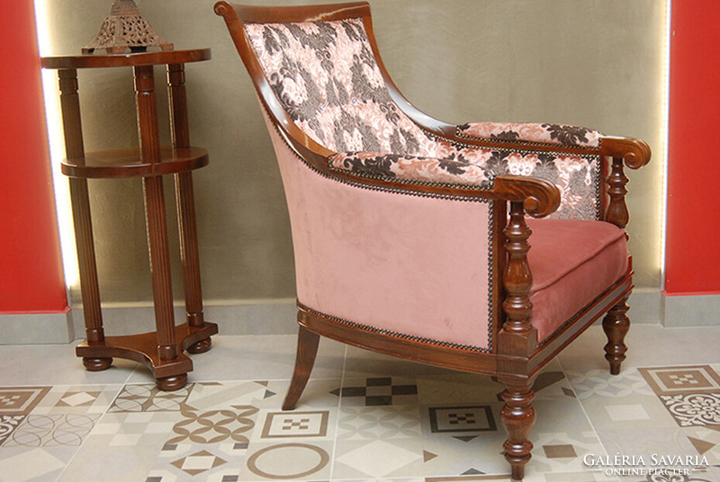 Barokk stílusú füles fotel, karfás fotel, Swarovski kristállyal
