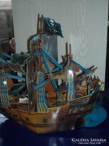 Bookable 3d pirate ship