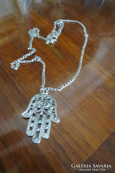 Női nyaklánc, Hamsa amulett
