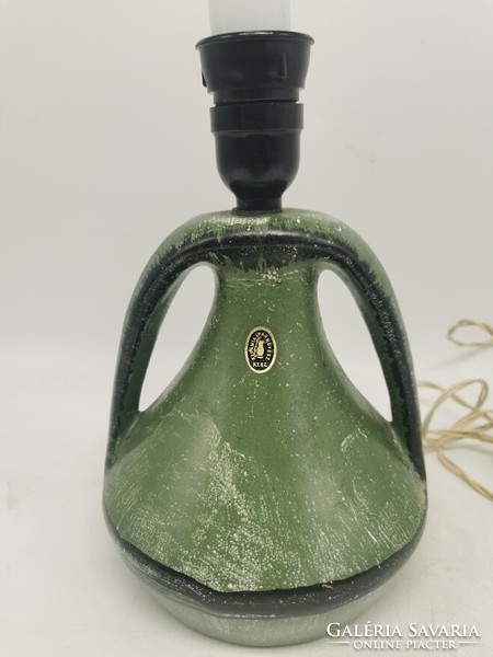 Kerezsi Gyöngyi retro kerámia lámpatest, jelzett, 18 cm a kerámia + 6,5 cm foglalat, 40 cm ernyővel