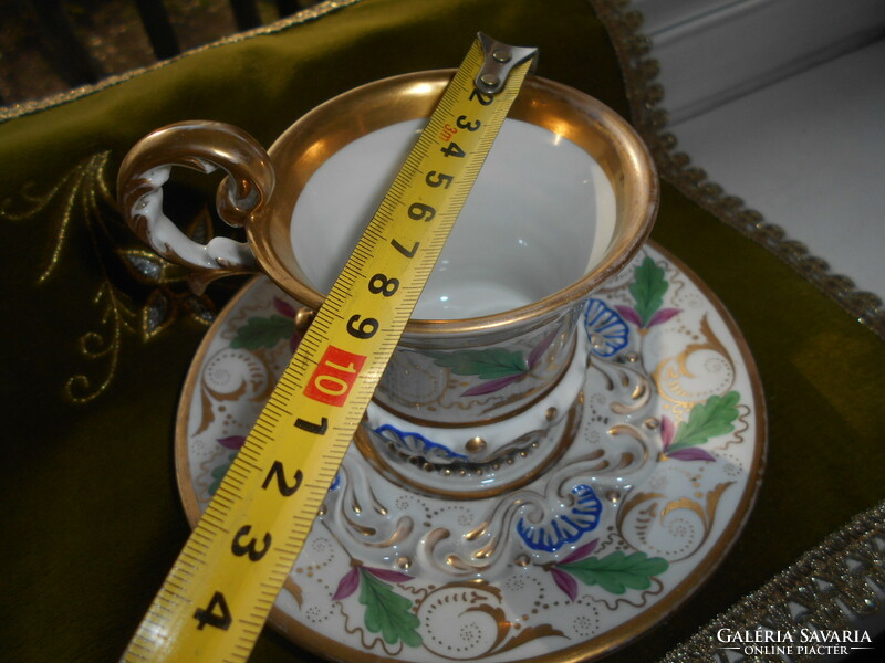 Large tea cup + base. Biedermeier with protruding decoration-hand painting